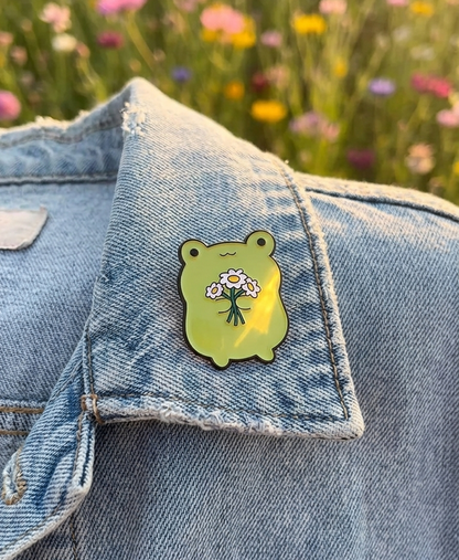 Lil Flower Frogo Pin