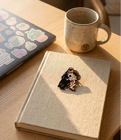 Luffy Half Skull Pin