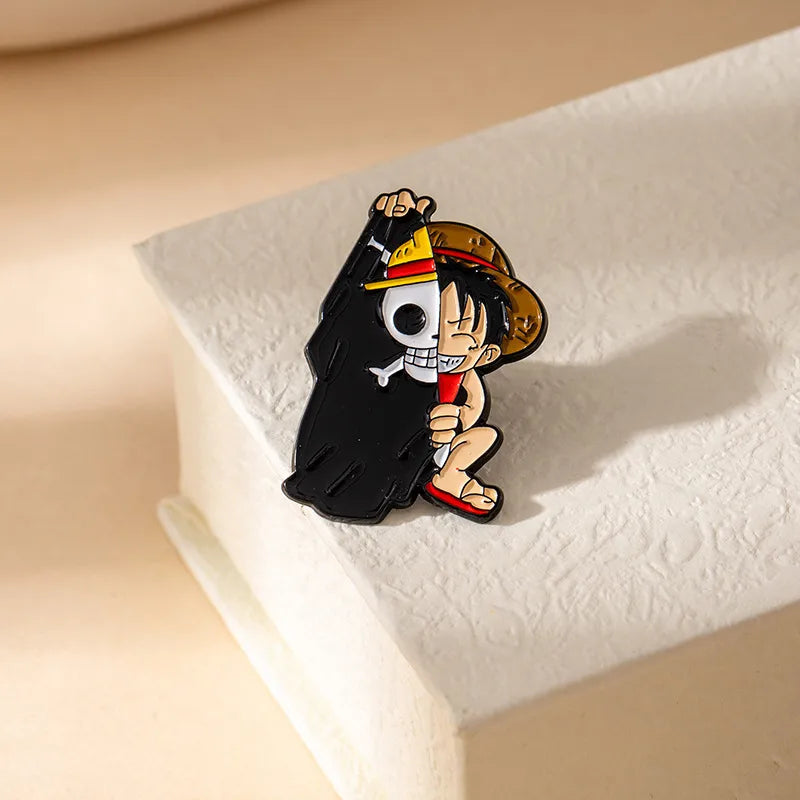 Luffy Half Skull Pin